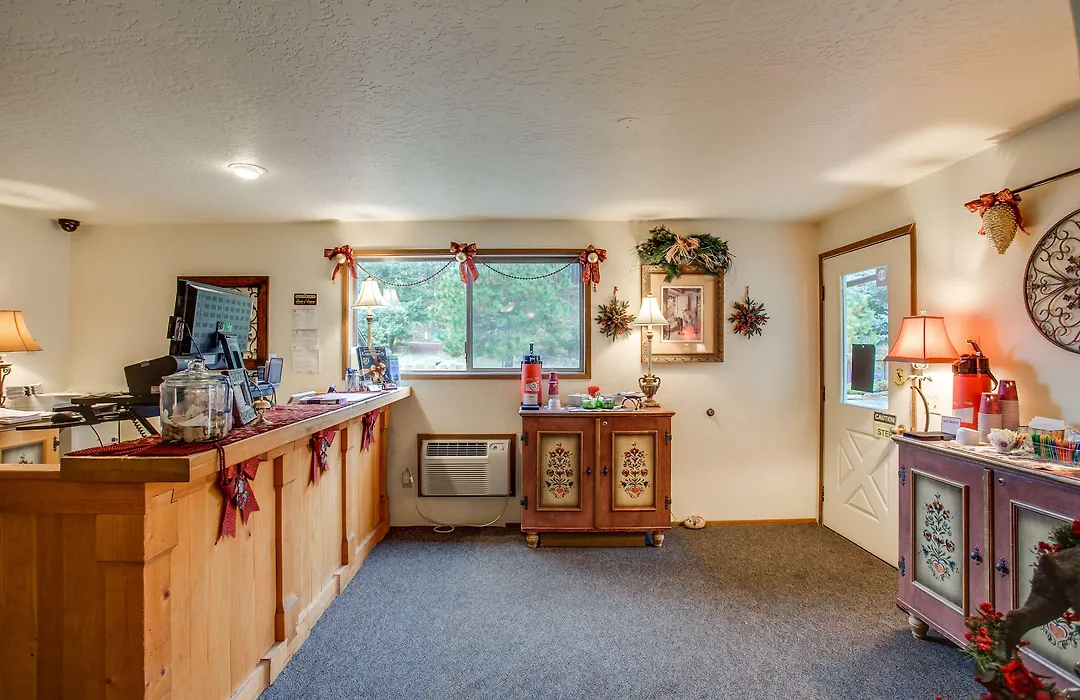 Alpine Rivers Inn-1