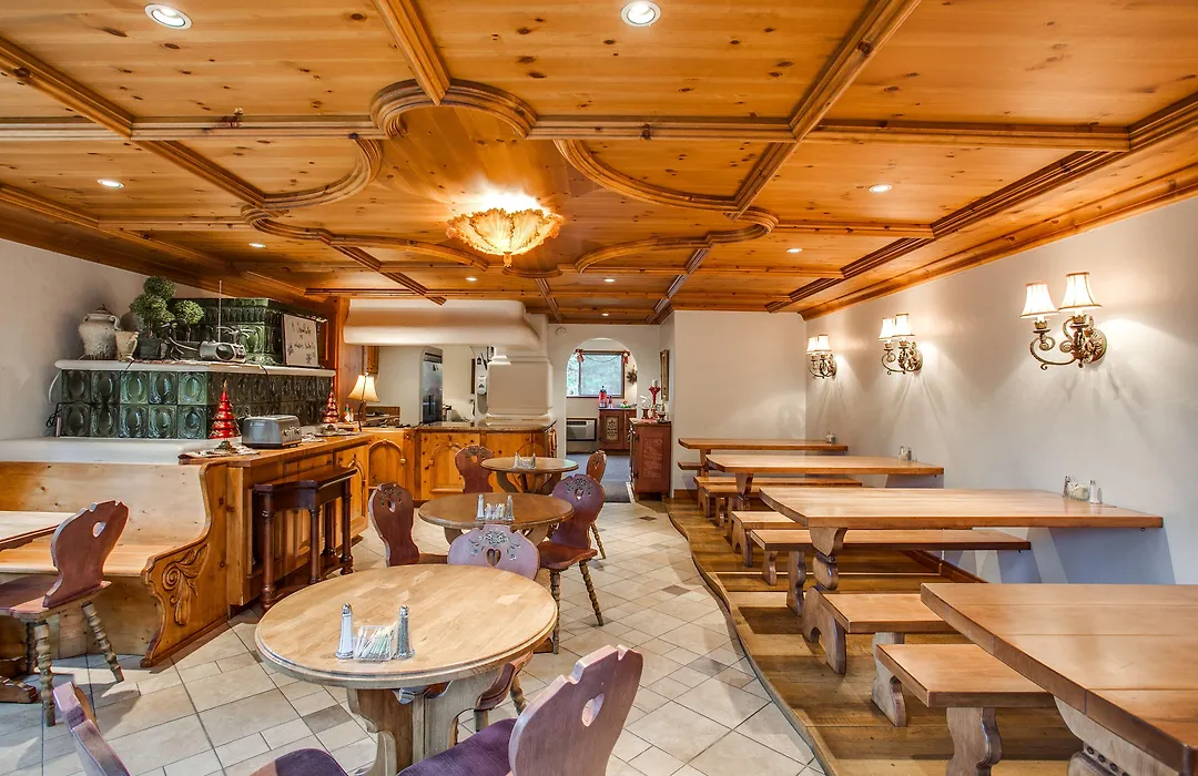 Alpine Rivers Inn-1