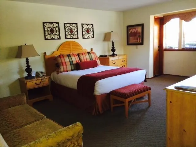 The Blackbird Lodge-1