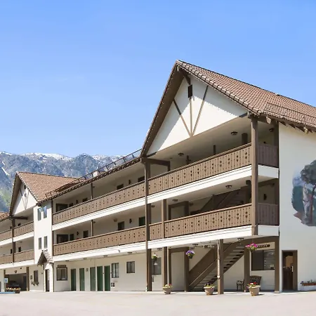 Howard Johnson By Wyndham Leavenworth-3