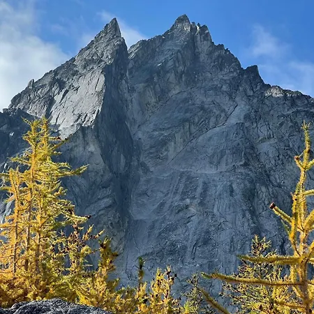 Snowcreek Suite - Hemlock-2